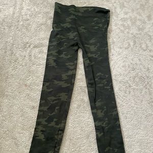 Spanx Camo leggings